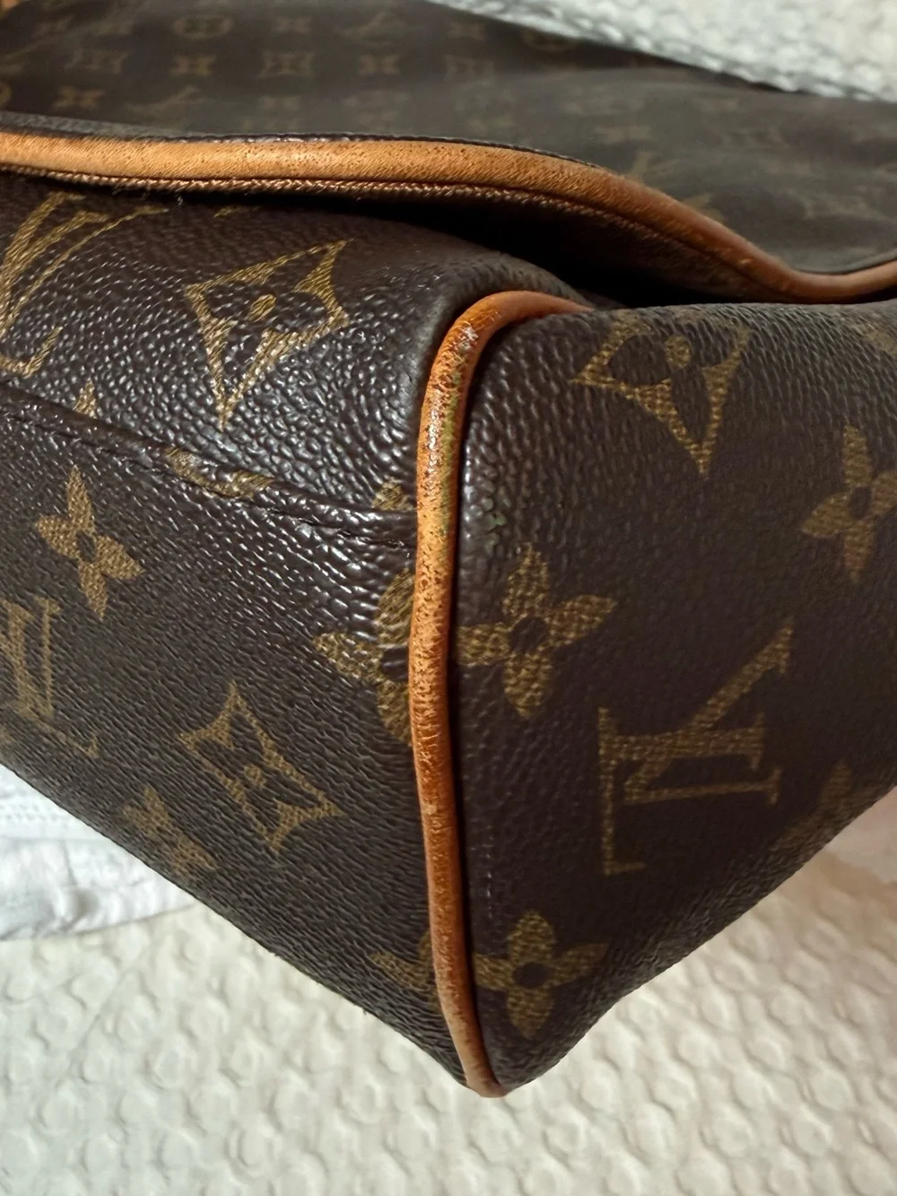 Louis Vuitton Monogram Canvas Messenger in Brown with Tan Trim